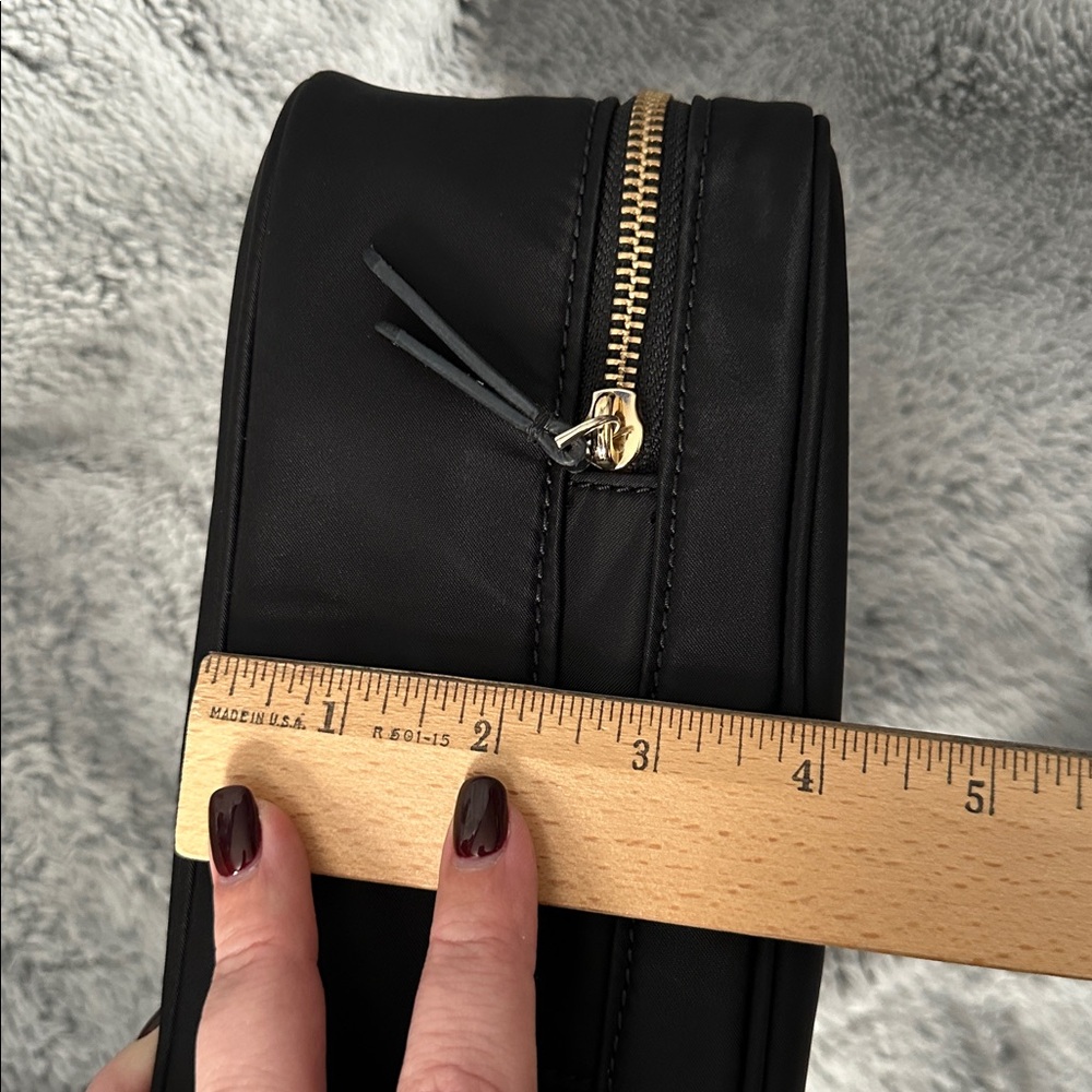 Kate Spade Toiletry Cosmetic Travel Bag - Picture 16 of 16